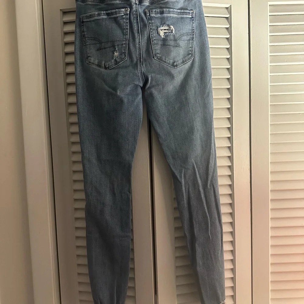 American Eagle Outfitters Ripped Skinny Jeans - Picture 5 of 10